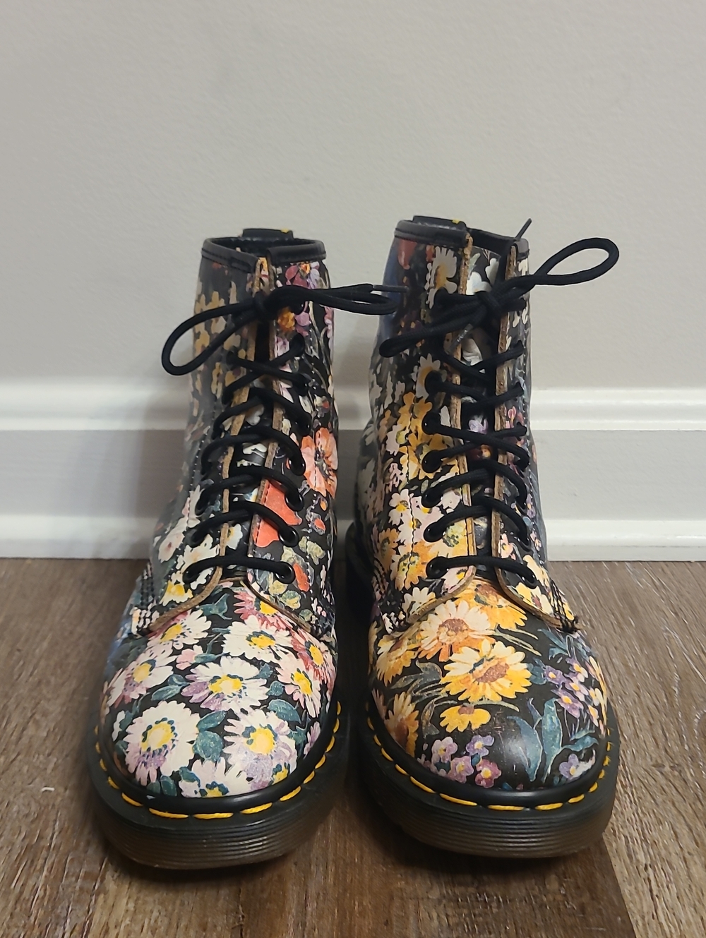 MIE Vintage Dr Martens Sienna Miller Floral Boots - Picture 2 of 9